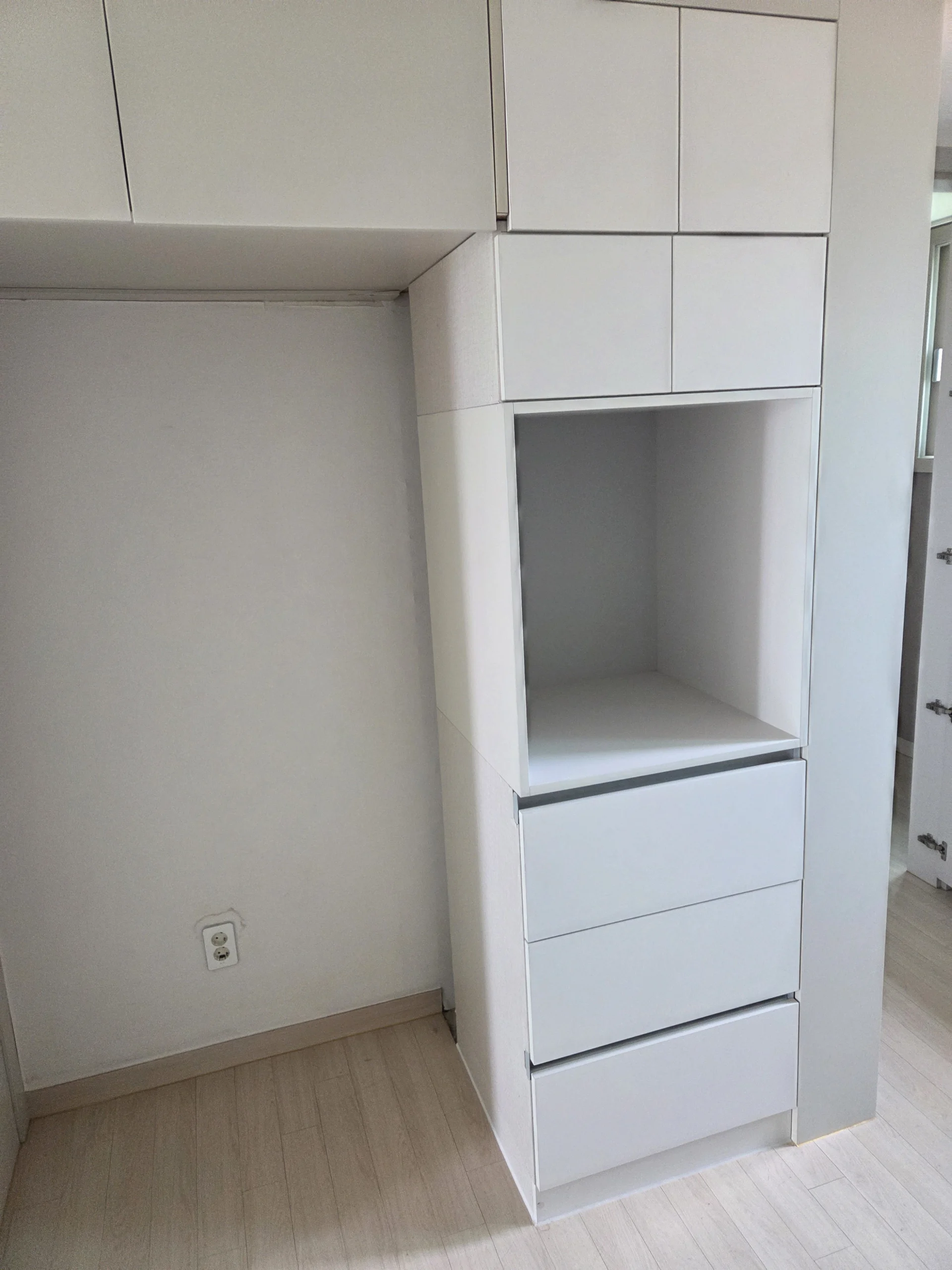 다산동 냉장고형맞춤수납장 시공 후 사진